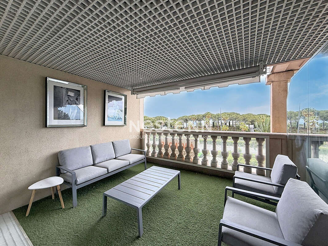 Appartement à VALLAURIS