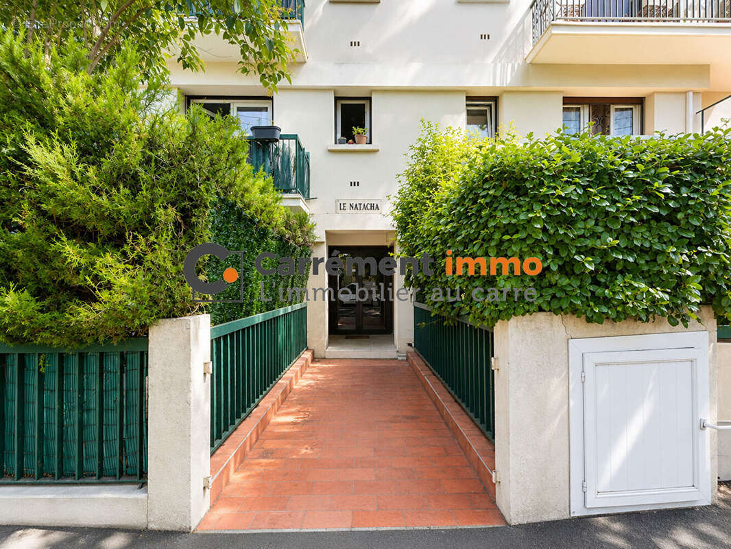 Montpellier les Aubes . Appartement F2 en rez-de-jardin avec parking - photo 3