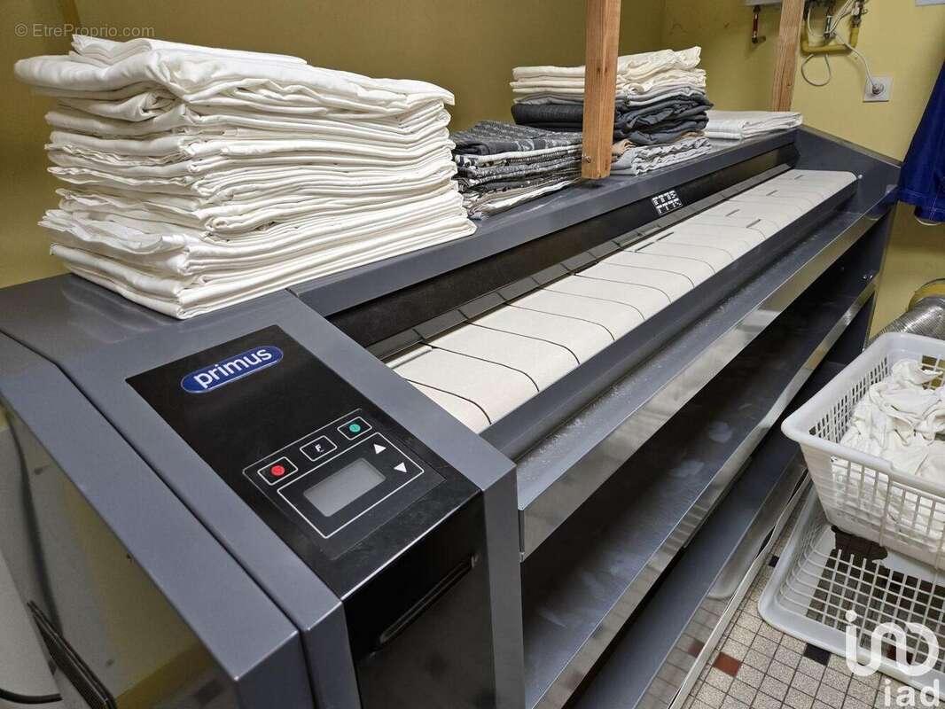 Photo 4 - Commerce à TARGON