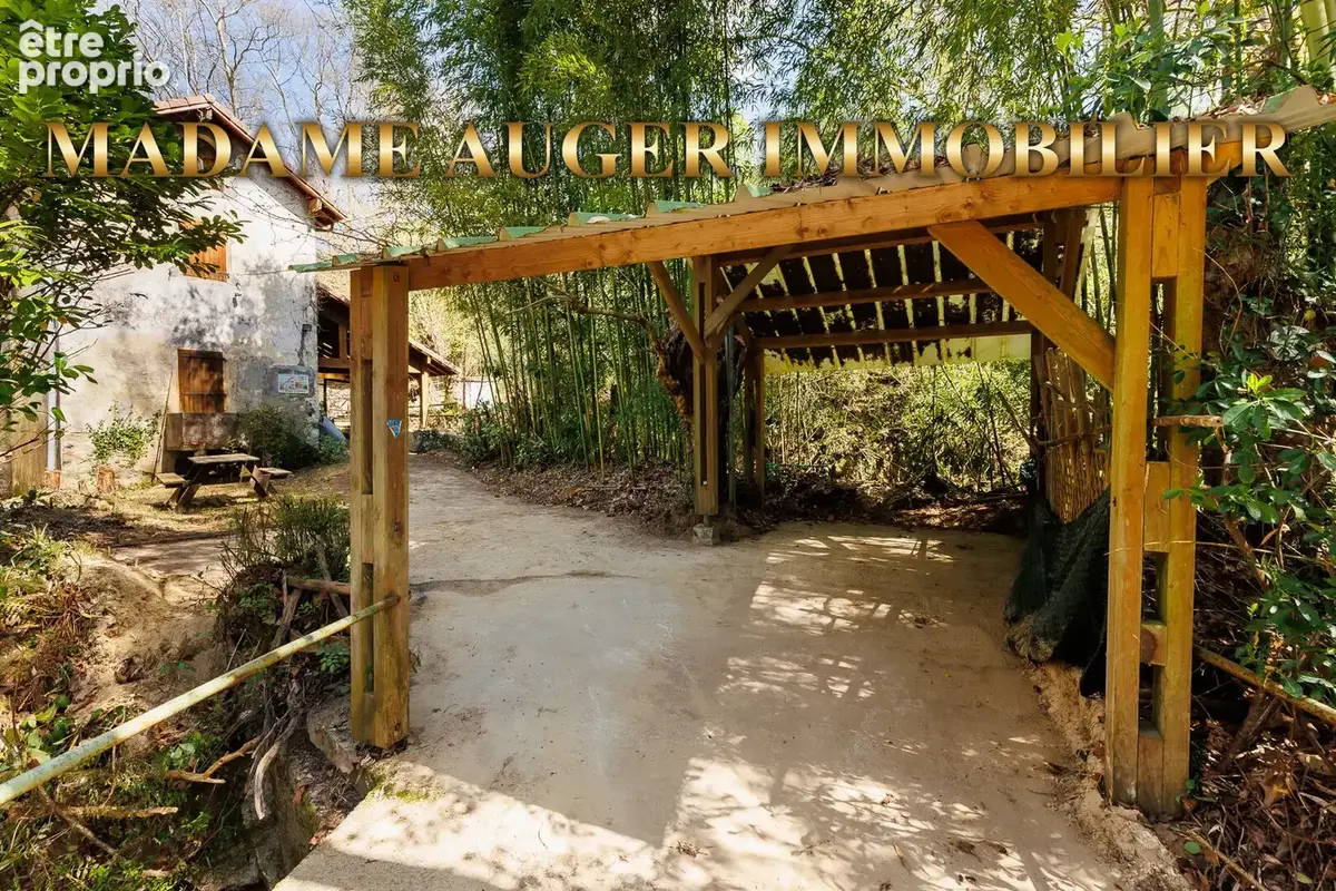 Moulin authentique du XVIIème de 138m² habitable sur 6Ha de terrain - photo 6