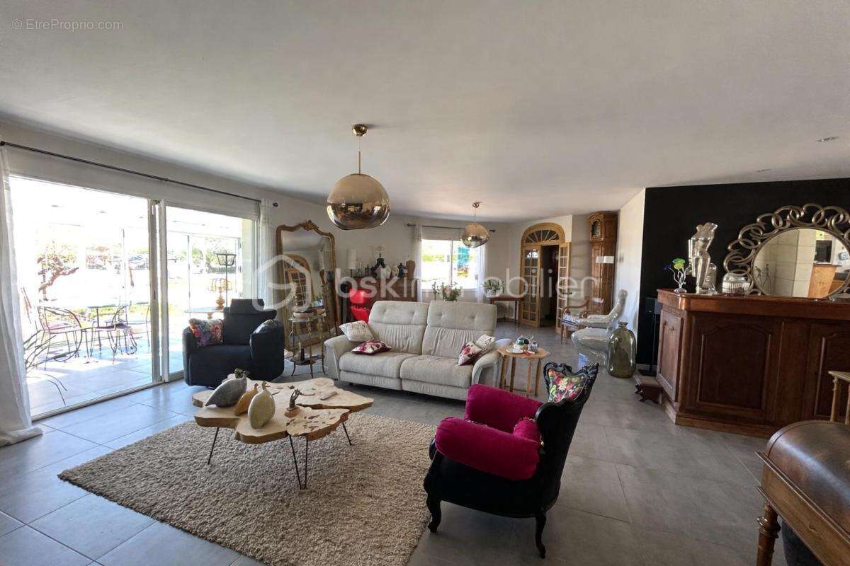 Maison à SAINT-AIGULIN