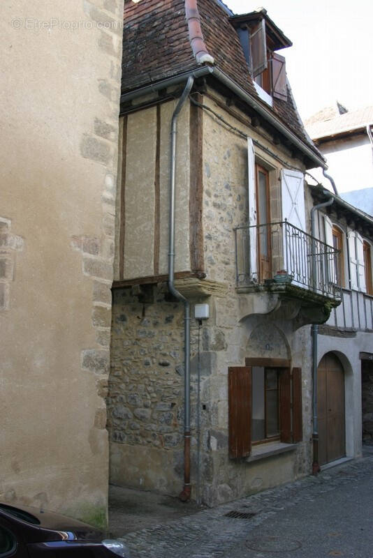 Appartement à BEAULIEU-SUR-DORDOGNE