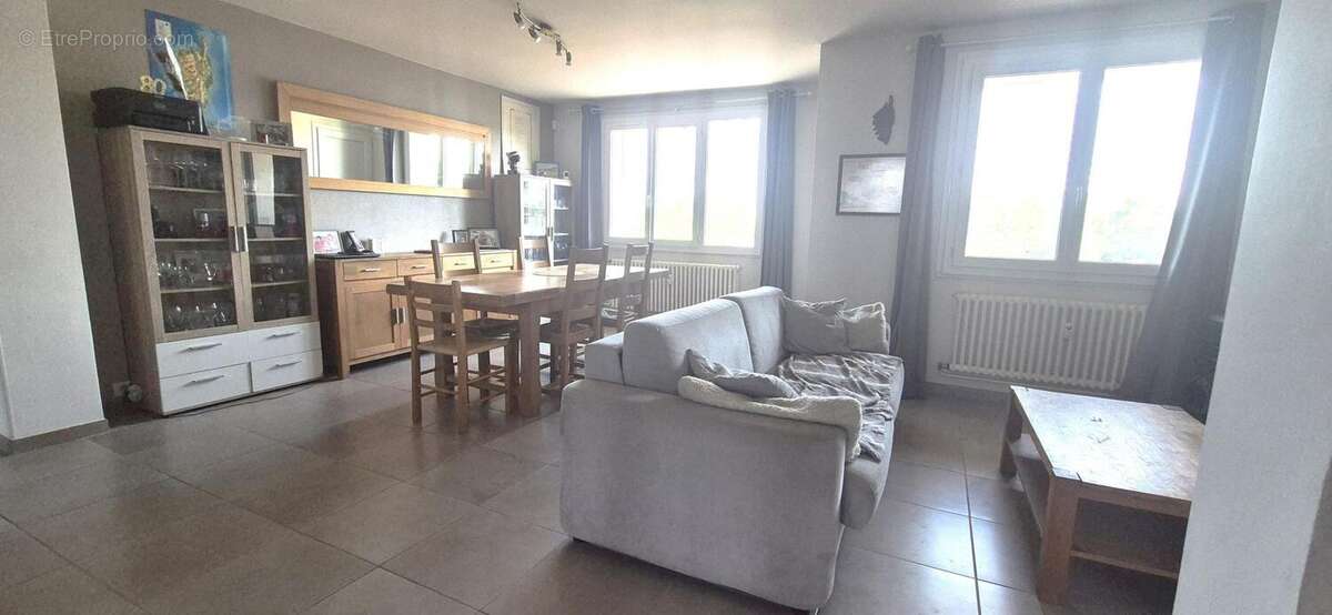 Appartement 87 m² à Bourg-En-Bresse  - photo 4