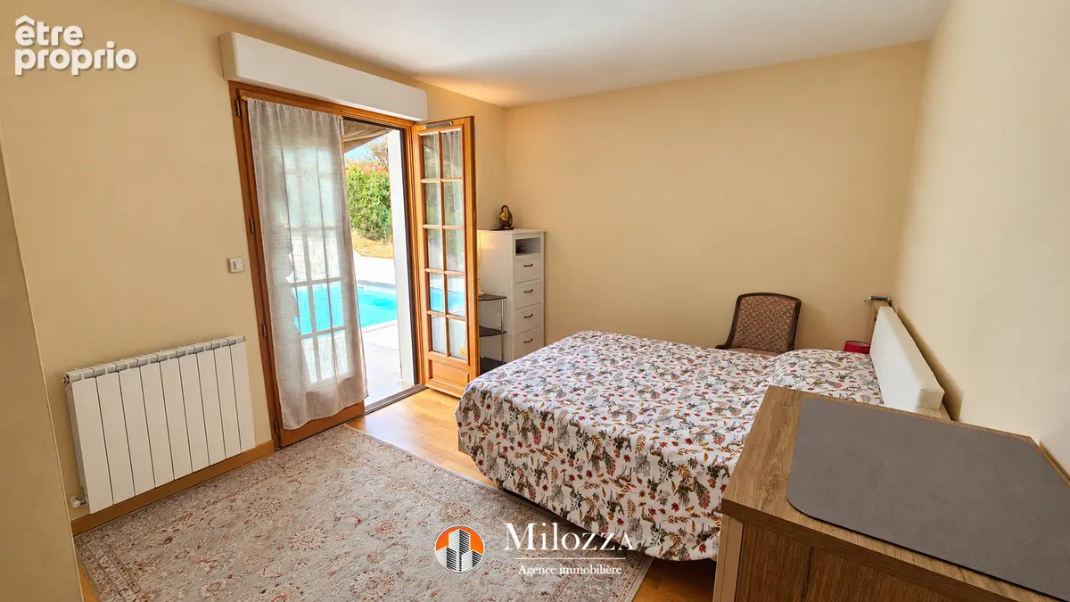 Maison 5 pièces avec piscine et double garage - L'Isle-d'Abeau, Trois Vallons - photo 12