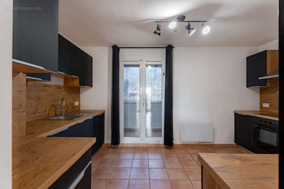 Appartement à MARSEILLE-15E