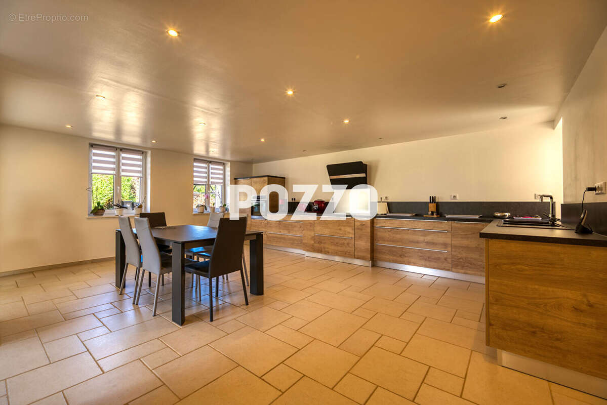 Maison à SAINT-ROMAIN-DE-COLBOSC