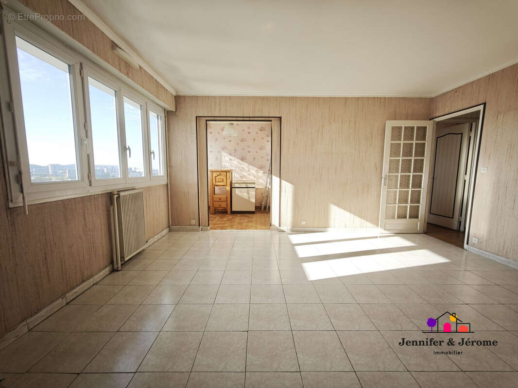 Appartement à EPINAY-SUR-SEINE