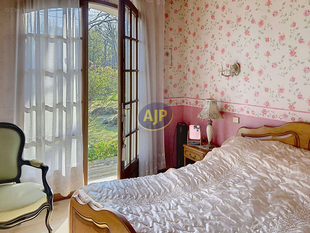 Maison à GRAYAN-ET-L'HOPITAL