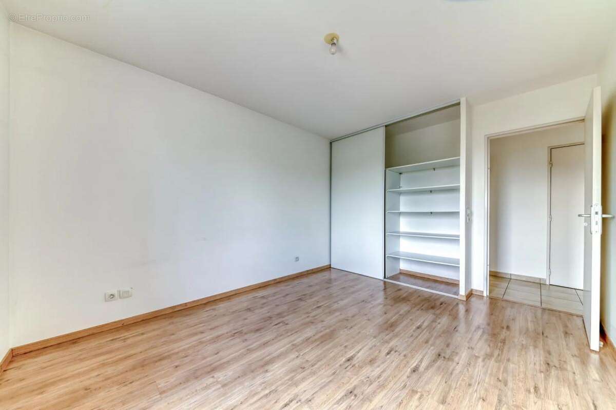 Appartement à LYON-8E