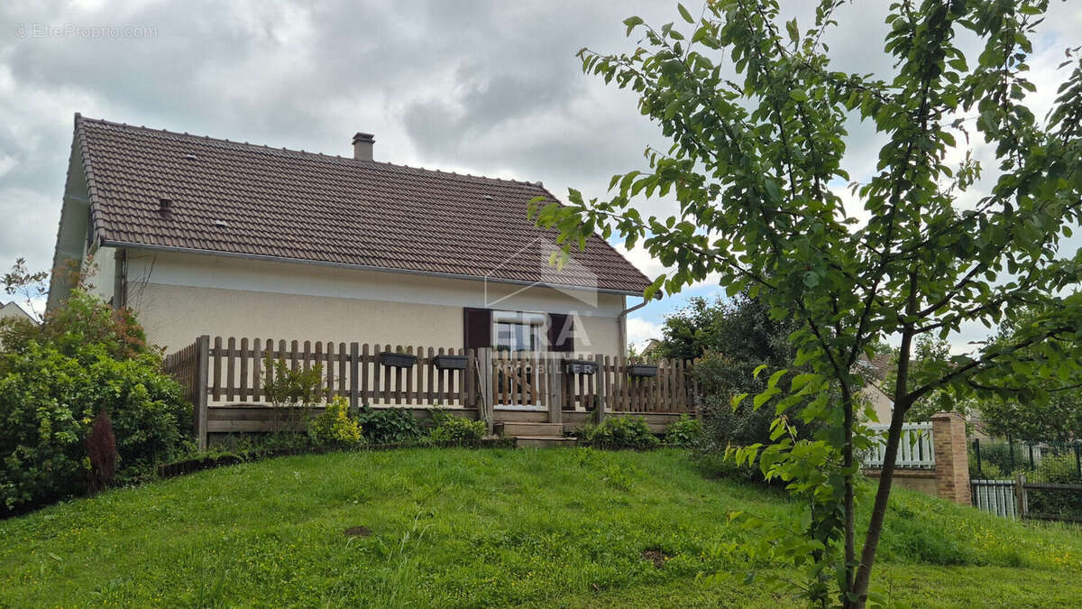 Maison à GRISY-SUISNES