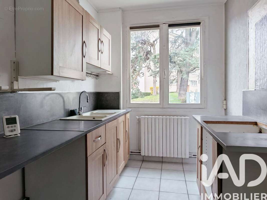 Photo 6 - Appartement à SATHONAY-CAMP