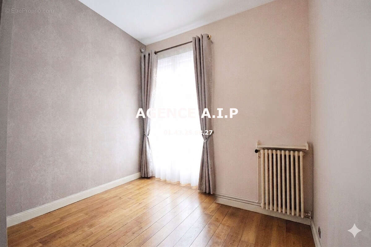 Appartement à PARIS-10E