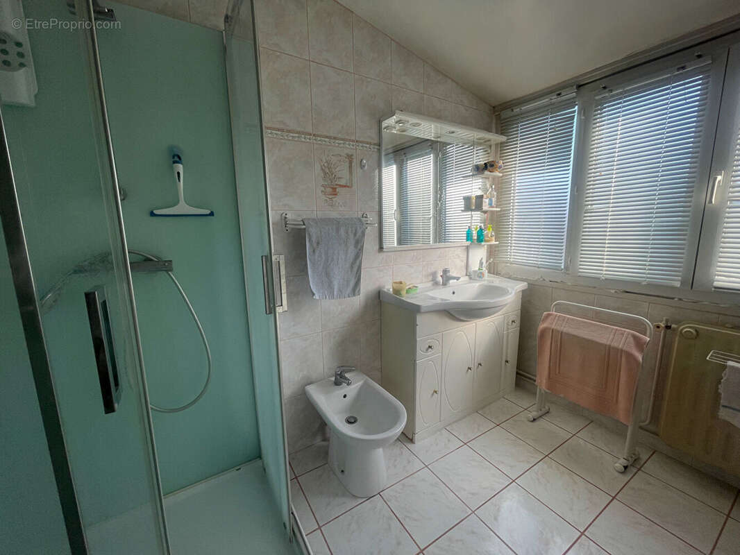 Maison à SAINT-ARNOULT-EN-YVELINES