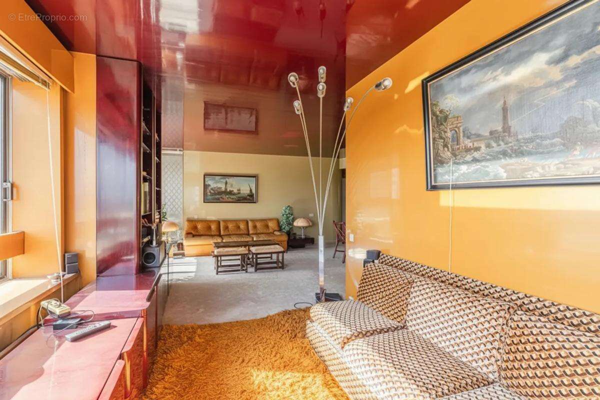 Appartement à PARIS-15E