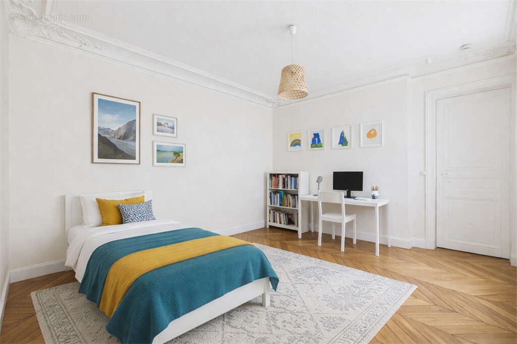 Appartement à PARIS-9E