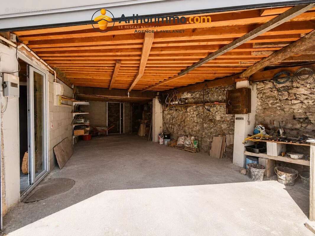 Maison de caractere en pierre- 80m²- garage - photo 10