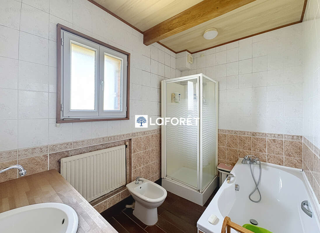 Maison Saint Pierre En Port 4 chambres+ terrain constructible - photo 5