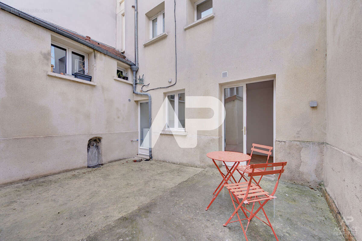 Appartement Rueil Malmaison 2 pièce(s) 28.58m2 - photo 12