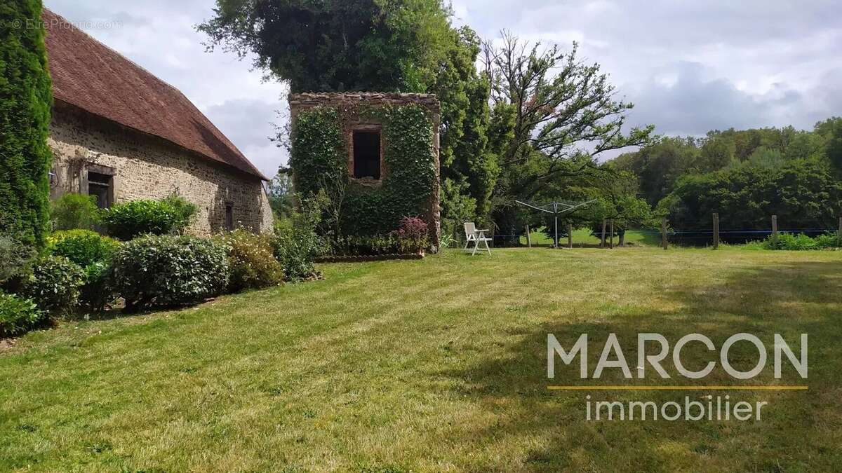 Maison à MAISON-FEYNE