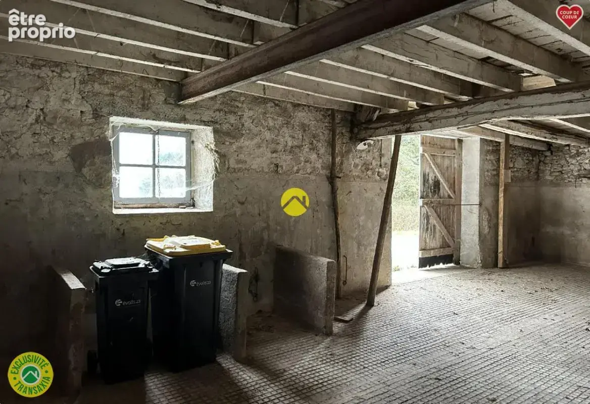 Fermette et grange + 7.500 m2 - photo 18