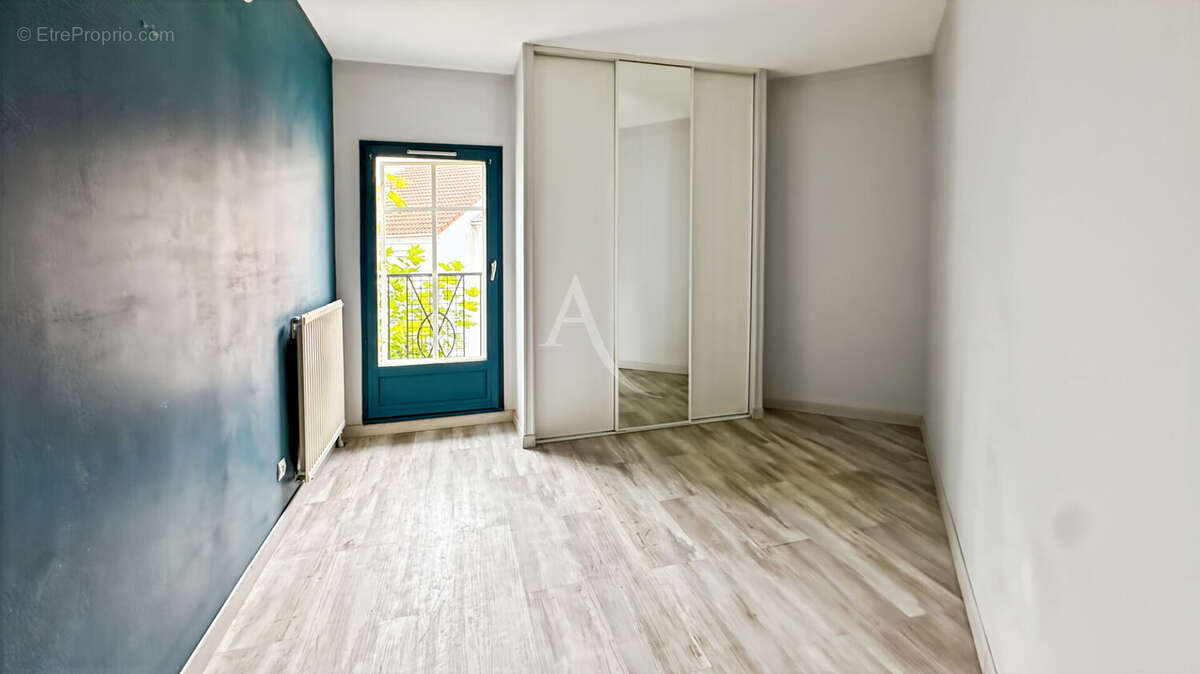 Appartement à COURDIMANCHE