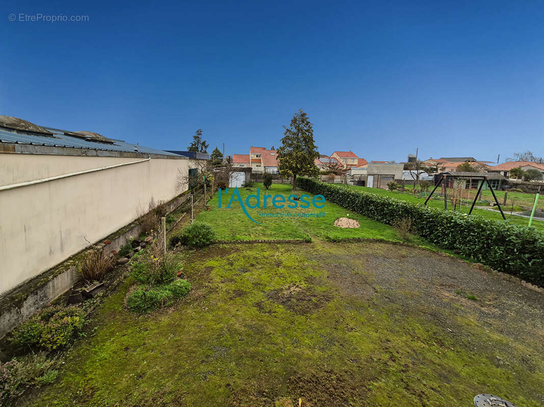 Maison à BOTZ-EN-MAUGES