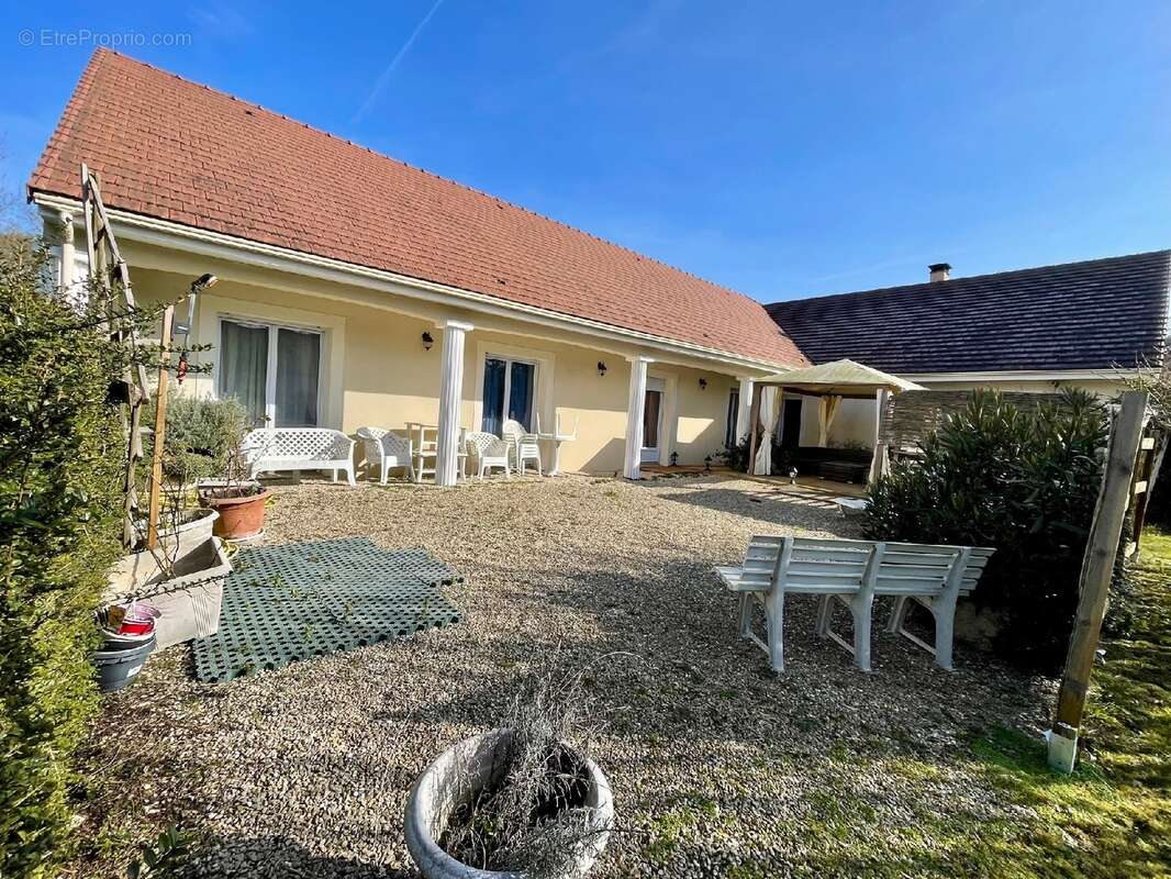 Maison à MILLY-LA-FORET