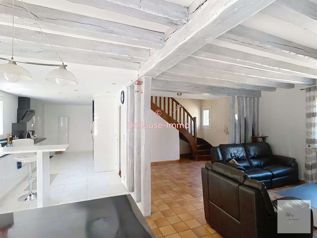 Maison 165 m² à Huisseau-Sur-Mauves  - photo 7