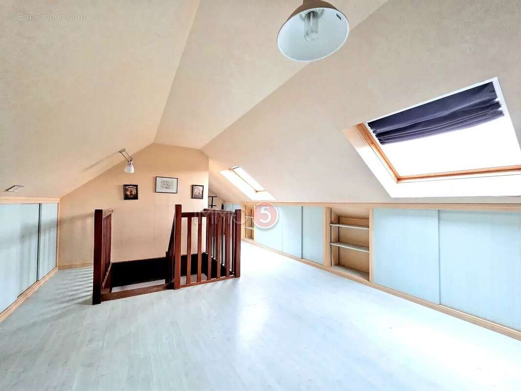 Maison à OZOIR-LA-FERRIERE