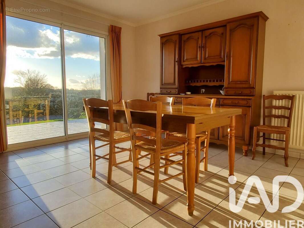 Photo 6 - Maison à LA TARDIERE