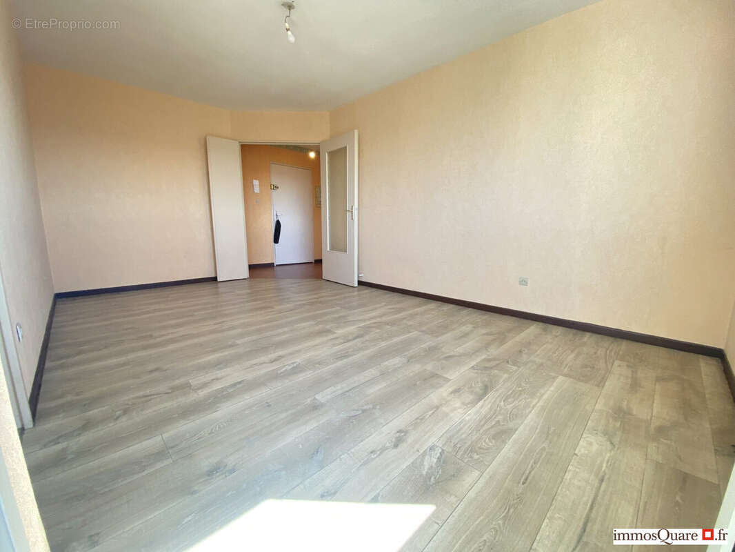 Appartement à LYON-8E