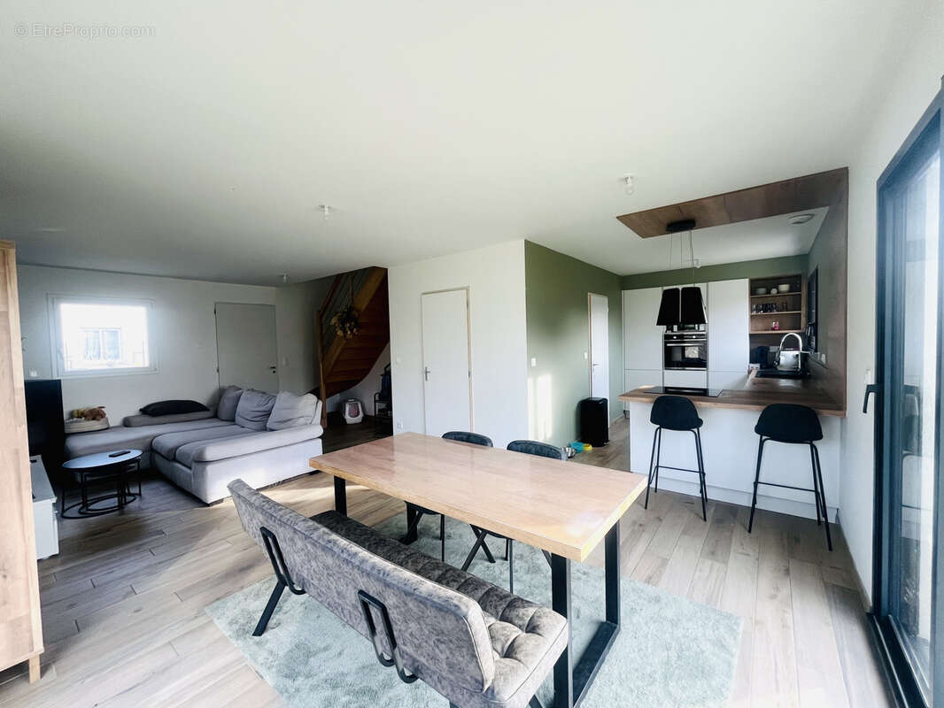 Maison à SOMMERVIEU