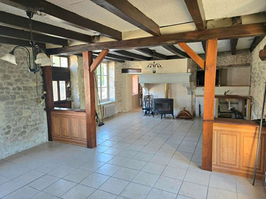 Maison à DEMANGE-AUX-EAUX