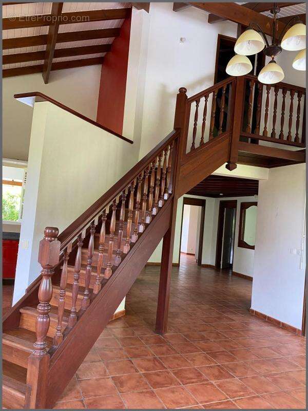 Maison à PETIT-BOURG