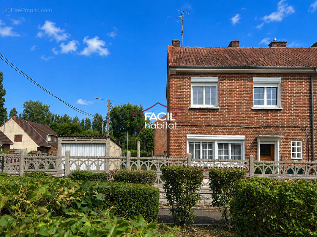 Maison à OIGNIES