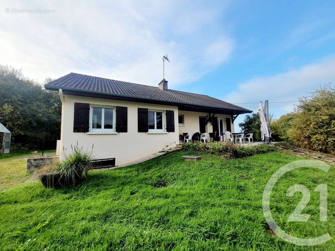 Maison à LA CHAPELLE-NAUDE