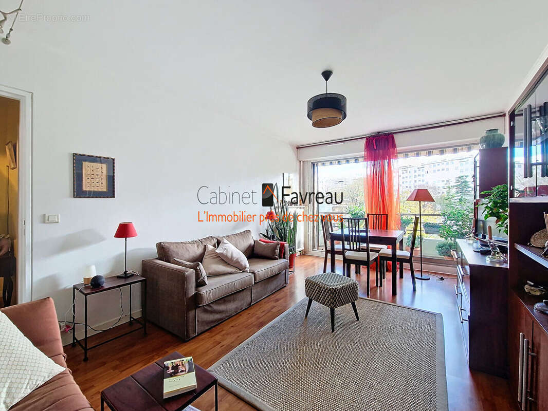 Appartement à FRESNES