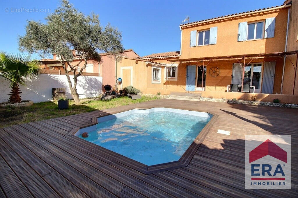 Maison à CHATEAURENARD