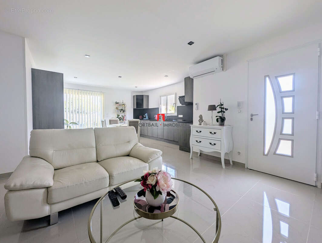 Maison à SAINT-CIERS-SUR-GIRONDE