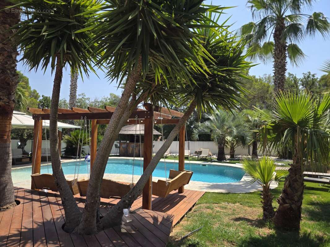 Villa de 150 m² – 3 chambres – piscine – jardin paysager de 1 500 m² - photo 2