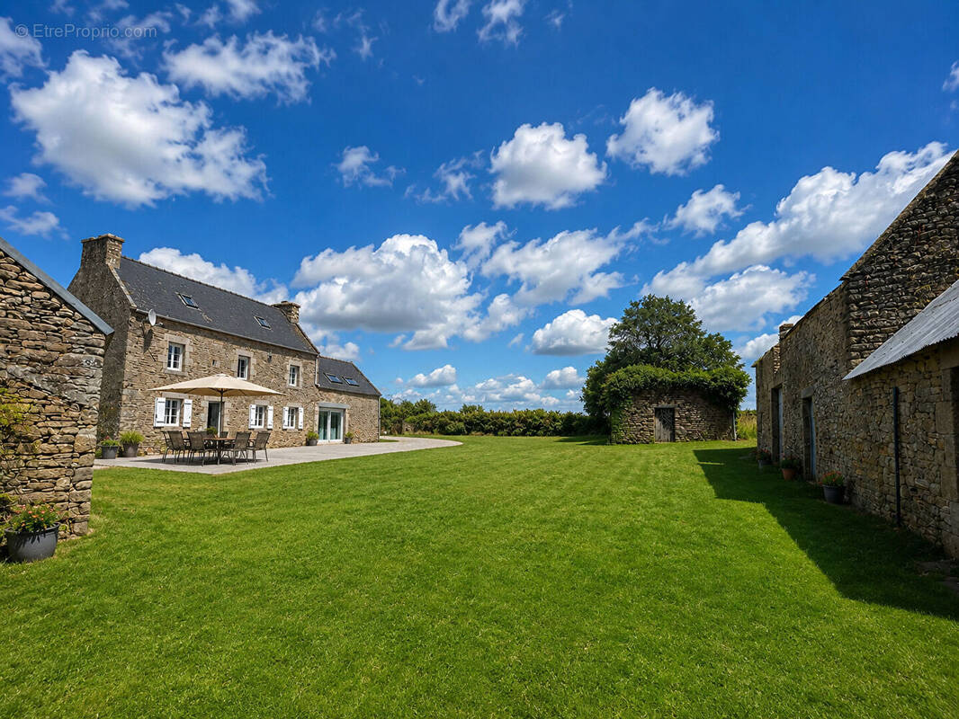Maison à PLOURIN