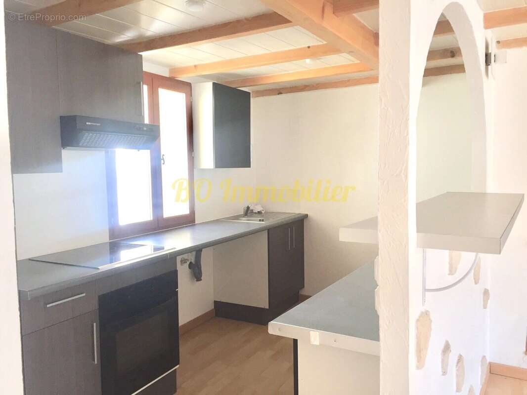 Appartement à ROQUESTERON