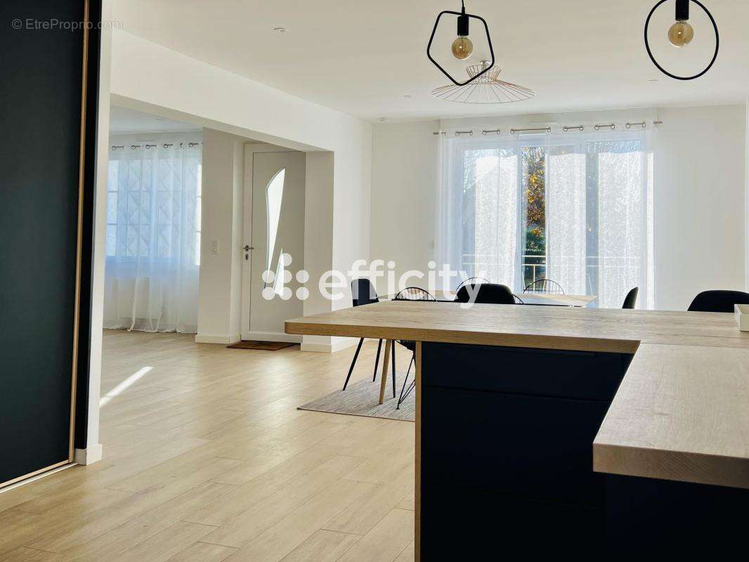 Maison à LE POULIGUEN