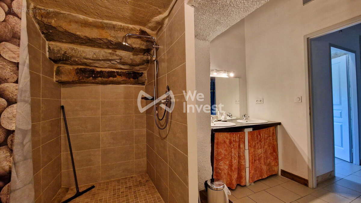 Appartement 64 m² à Les Assions  - photo 8