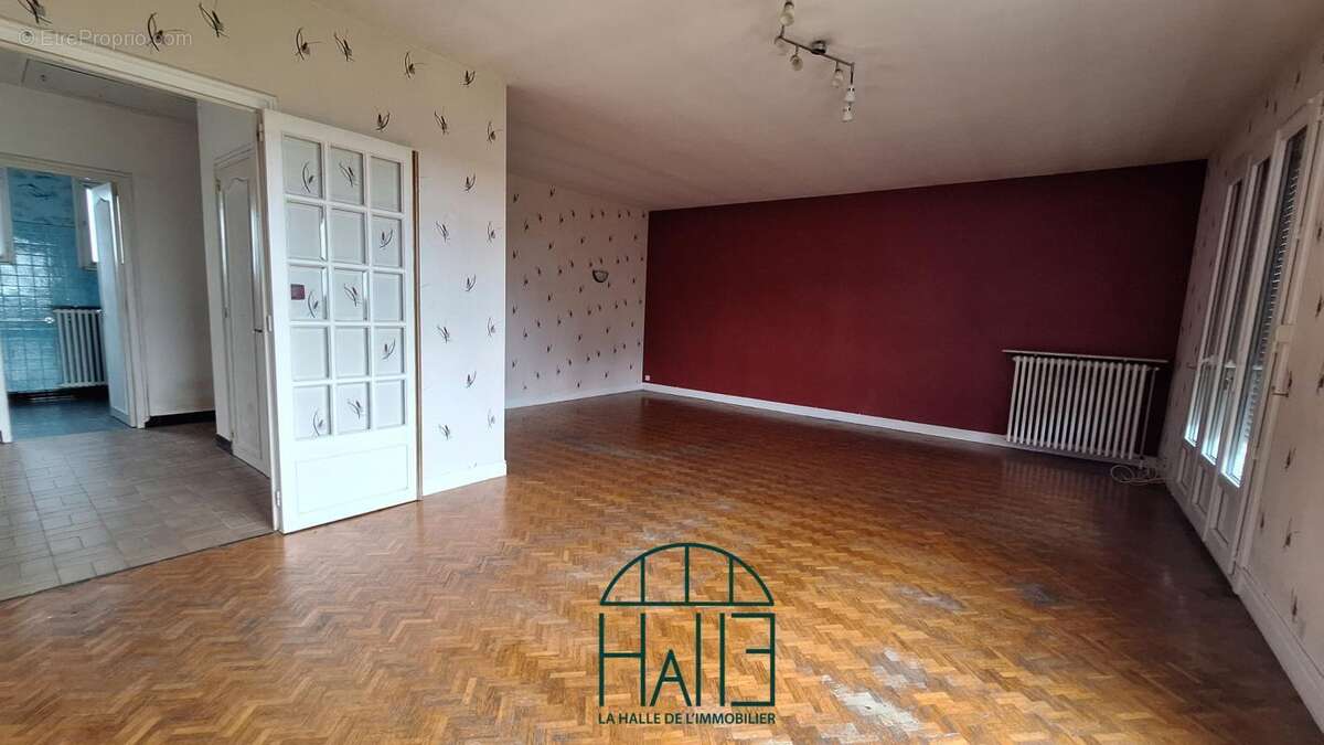 Maison à SAINT-JUNIEN