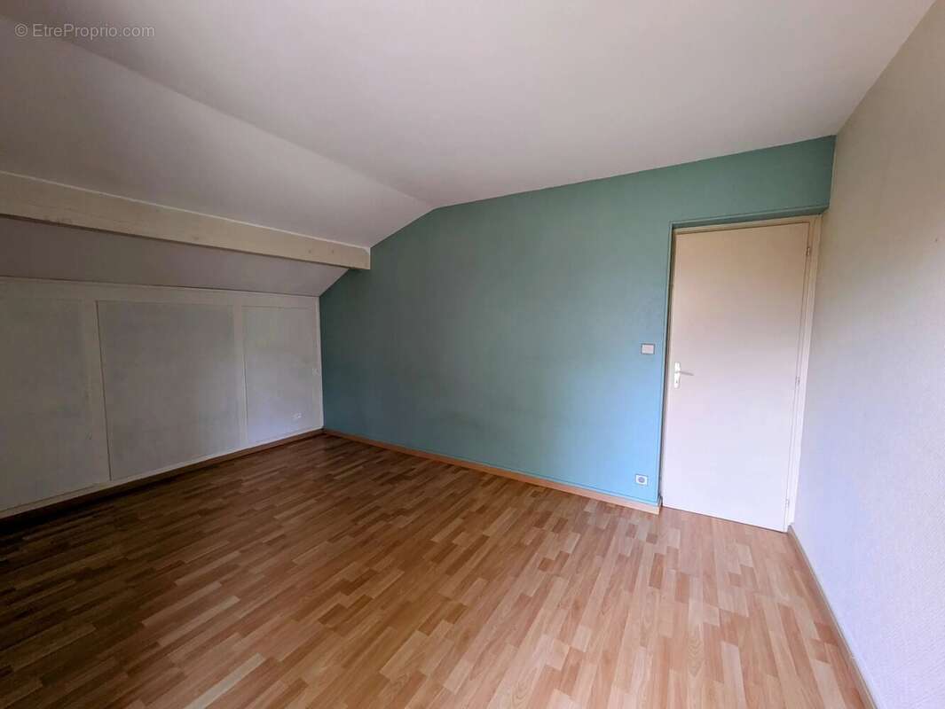 Maison à GILLY-SUR-ISERE