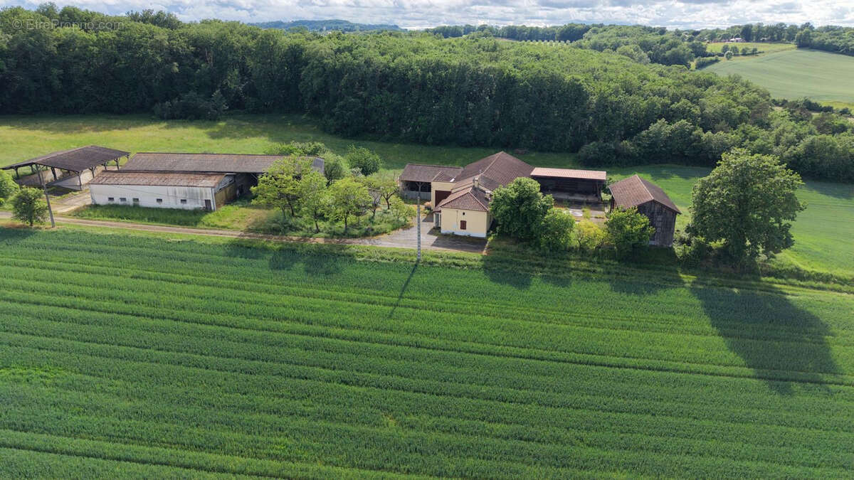 Maison à MONSEMPRON-LIBOS