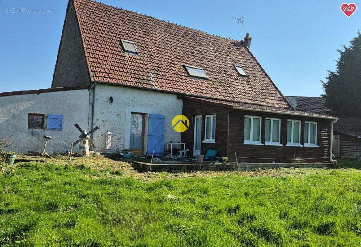 Maison à MORLAC