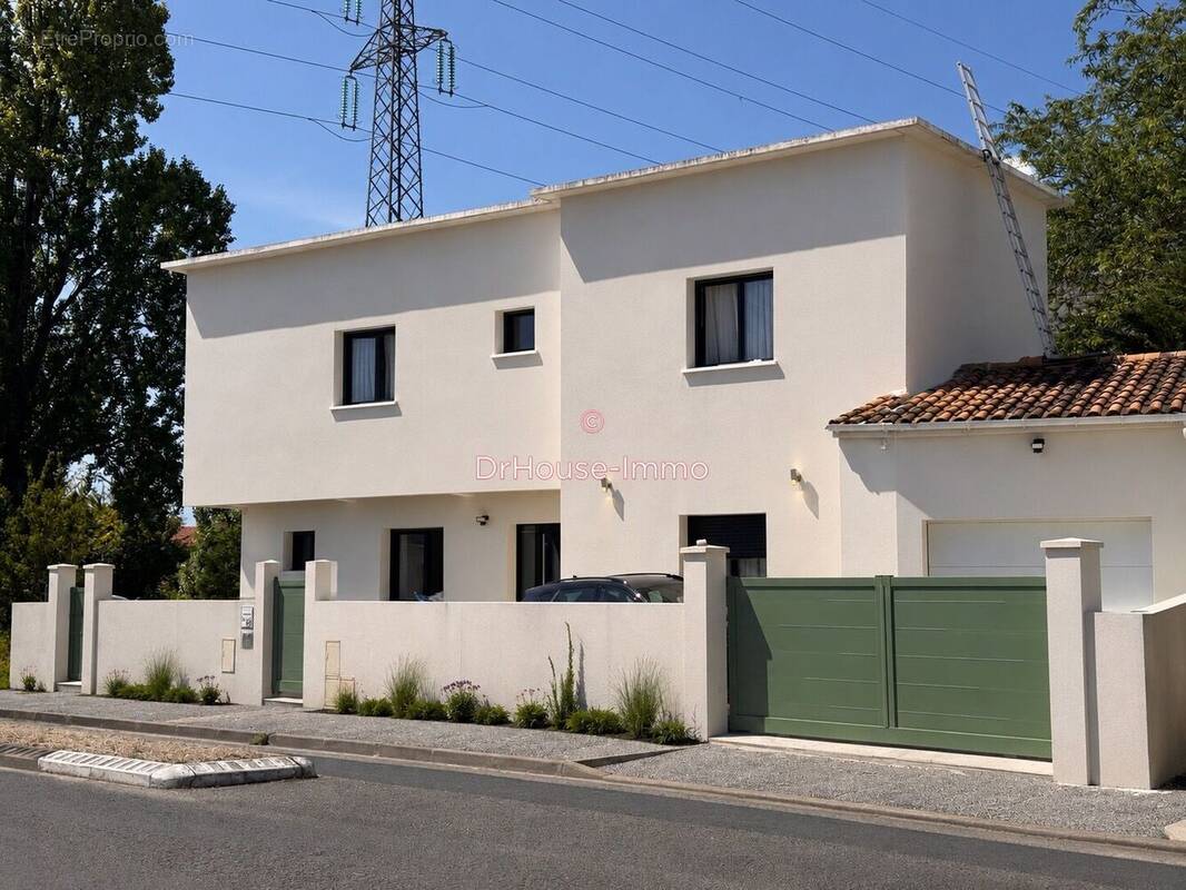Maison à PESSAC
