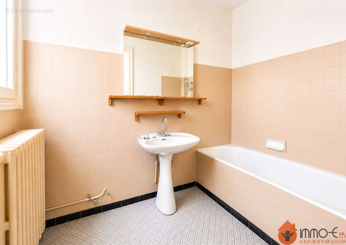 Maison 125 m² à Saint-Maur-Des-Fosses  - photo 9